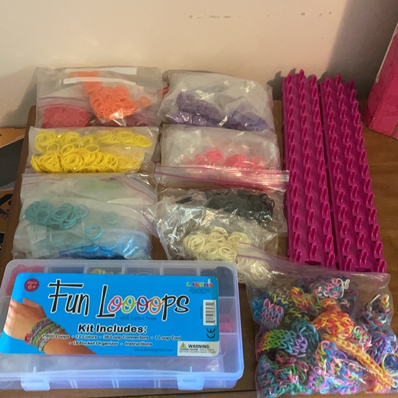 Cra-Z- loom Bracelet Maker - Picture 8 of 9